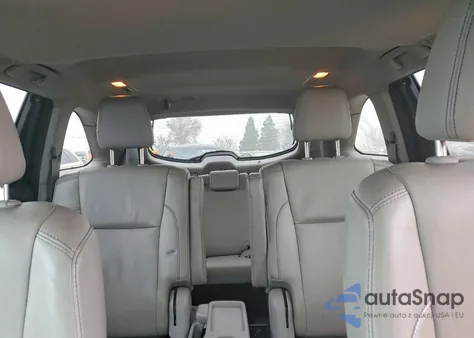 2018 Toyota Highlander Se из США, поврежденный, VIN 5TDJZRFH2JS897381